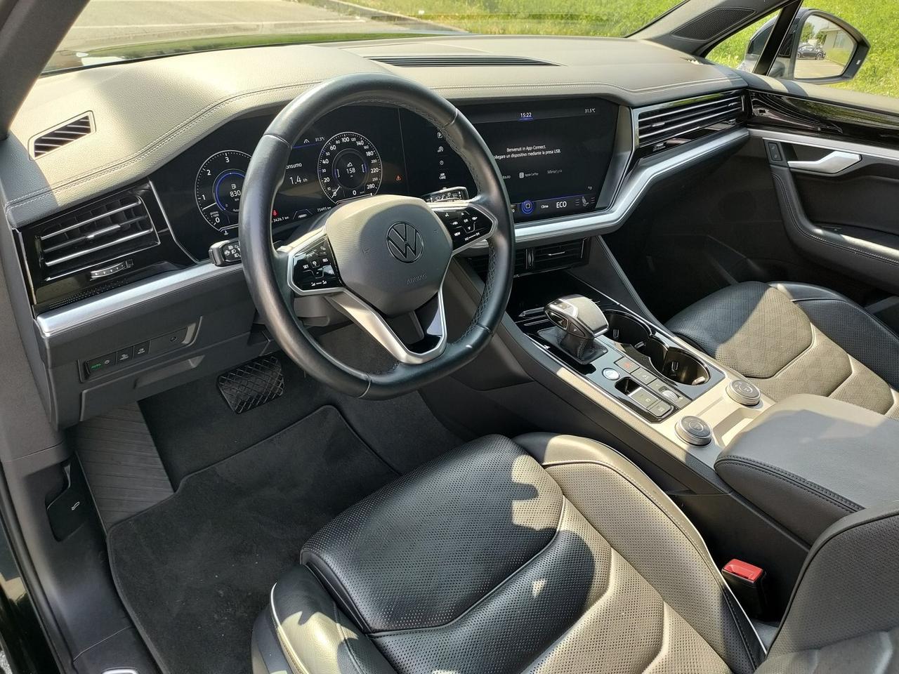 VOLKSWAGEN Touareg 3.0 V6 tdi Elegance 286cv tiptronic