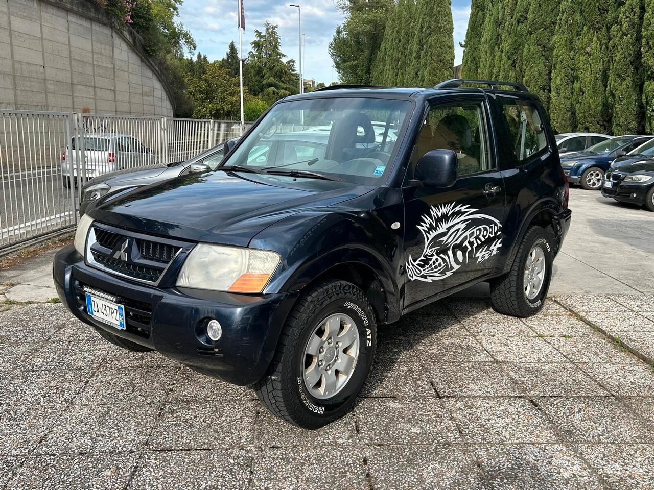 Mitsubishi Pajero 2.5 TDI 3p. GL