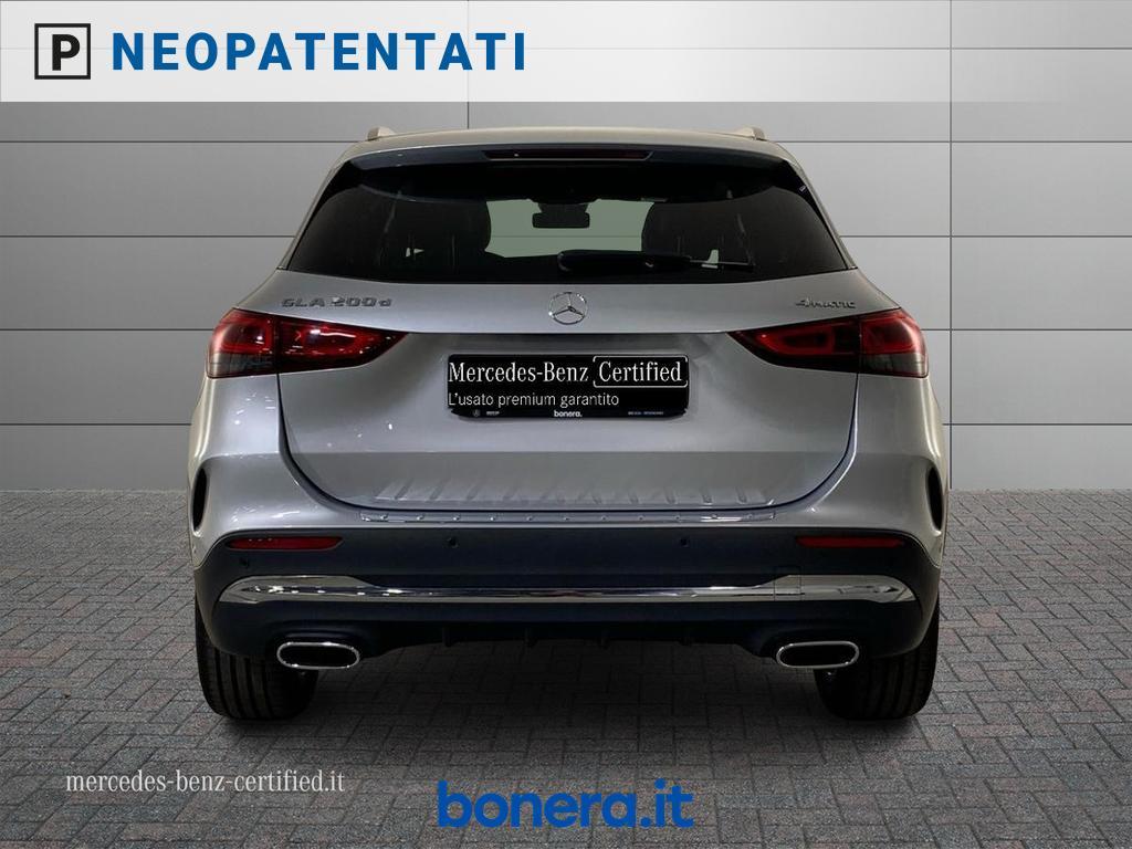 Mercedes GLA 180 180 D AMG Line Premium Plus 8G-DCT