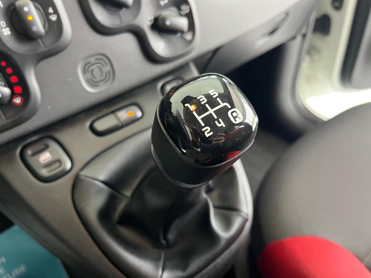 Fiat Panda 1.2 Easy BENZINA POCHI KM