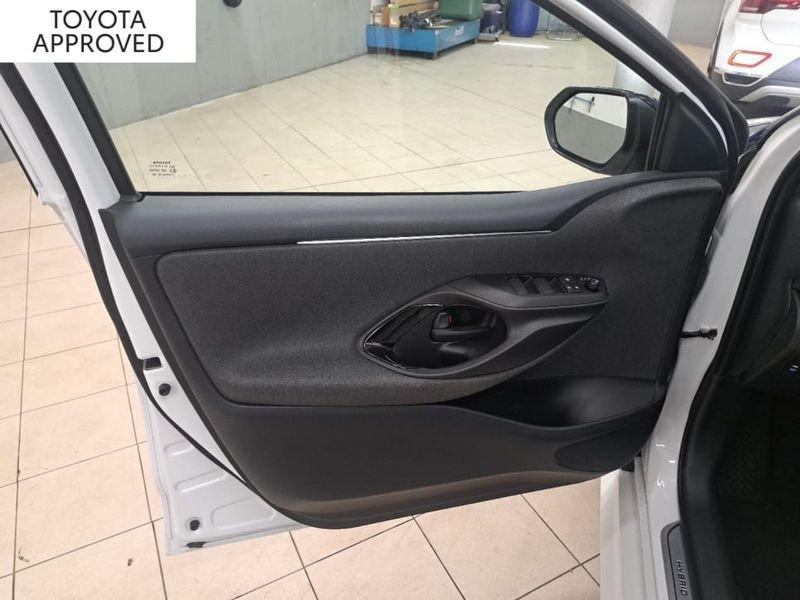 Toyota Yaris 1.5 HYBRID STYLE