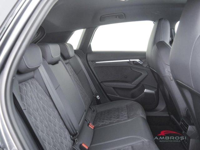 AUDI A3 40 TDI quattro S tronic S line edition