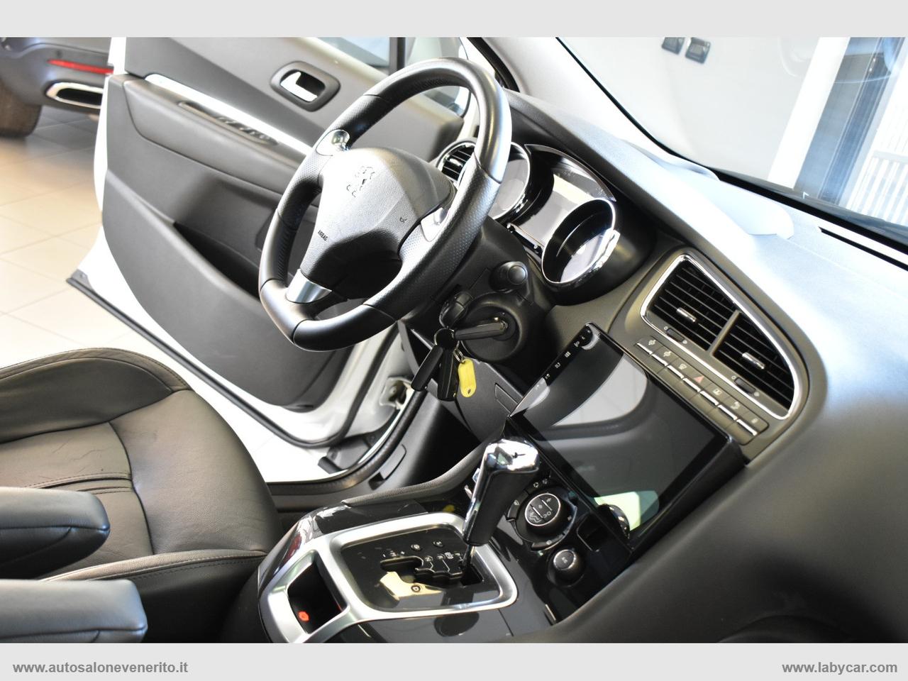 PEUGEOT 5008 BlueHDi 120 EAT6 S&S Allure