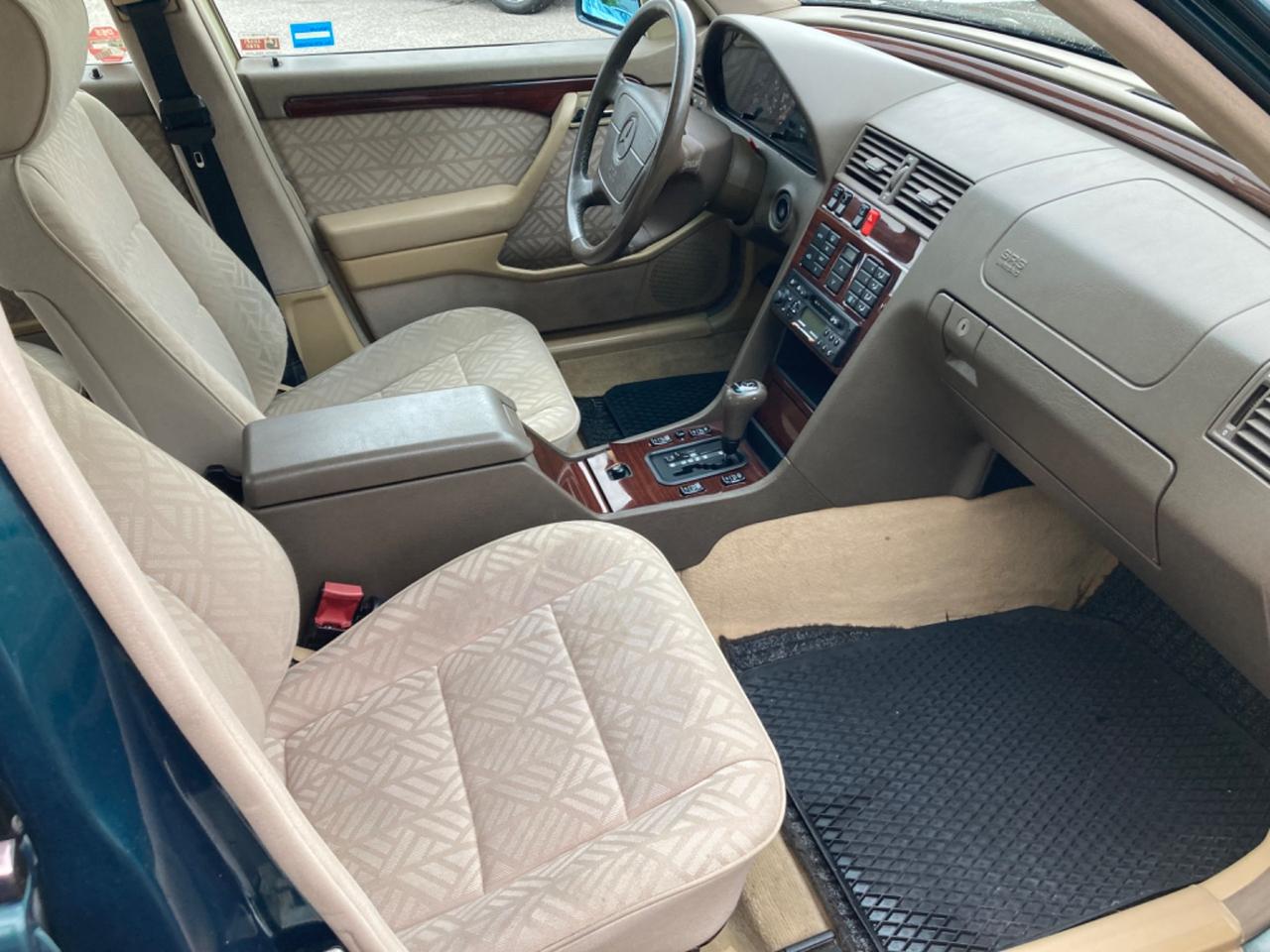 MERCEDES C200 BERLINA BENZINA (DA VETRINA)