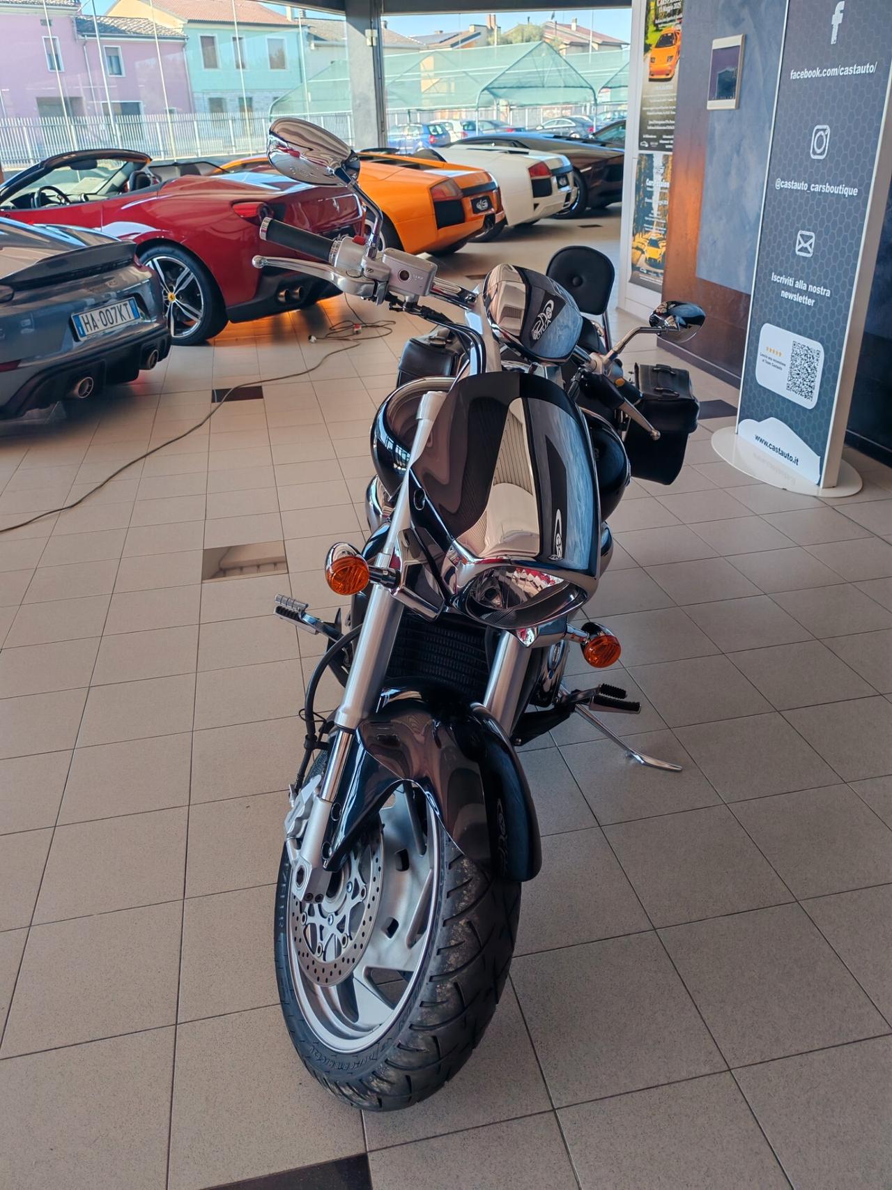 Suzuki VZR Intruder 1800