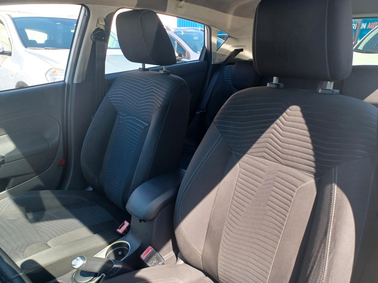 Ford Fiesta 1.6 TDCi 95CV 5 porte Titanium