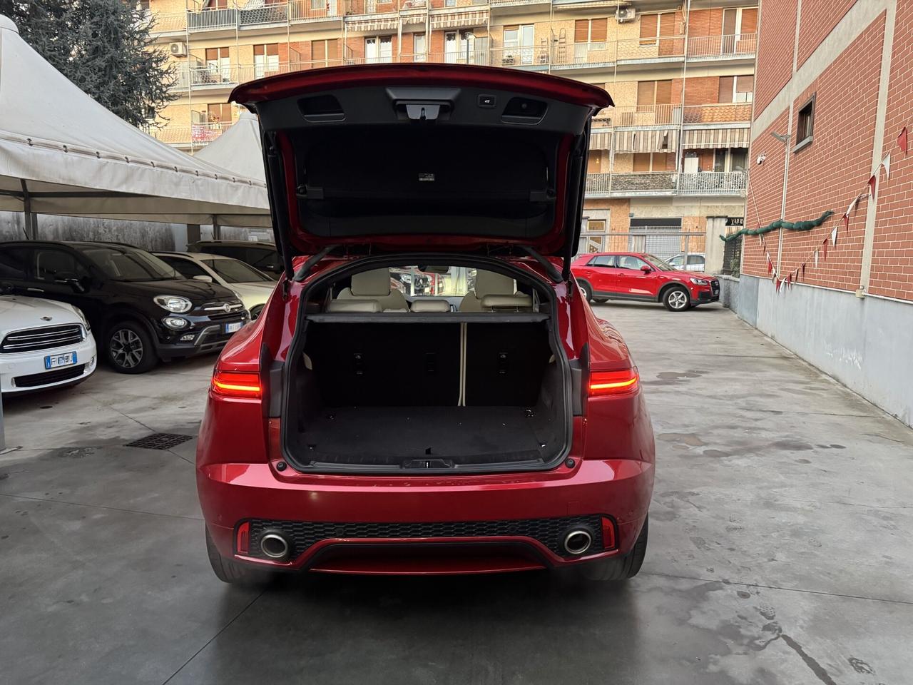 Jaguar E-Pace 2.0 AWD aut. R-Dynamic S