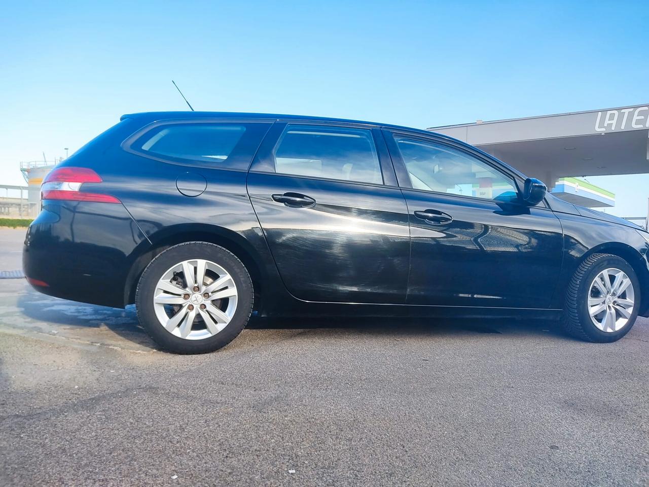 Peugeot 308 BlueHDi 100 S&S SW Business