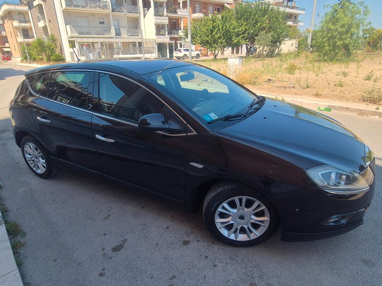Lancia delta 2.0 multijet 165cv gold anno 2011