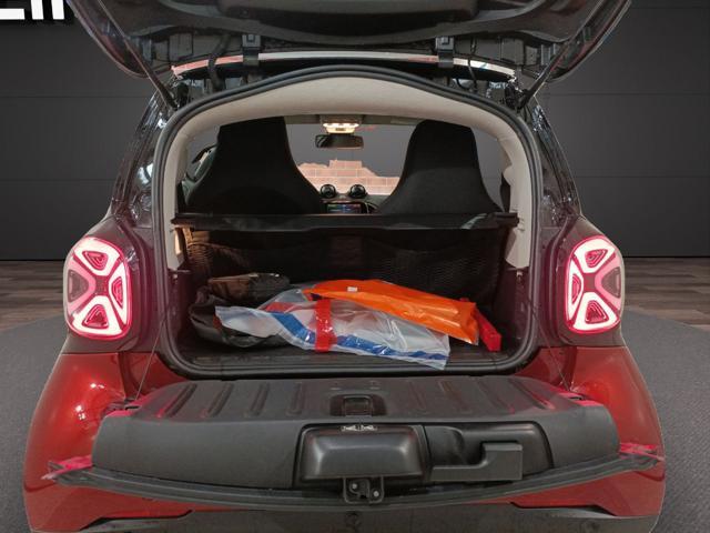 SMART ForTwo EQ black motion