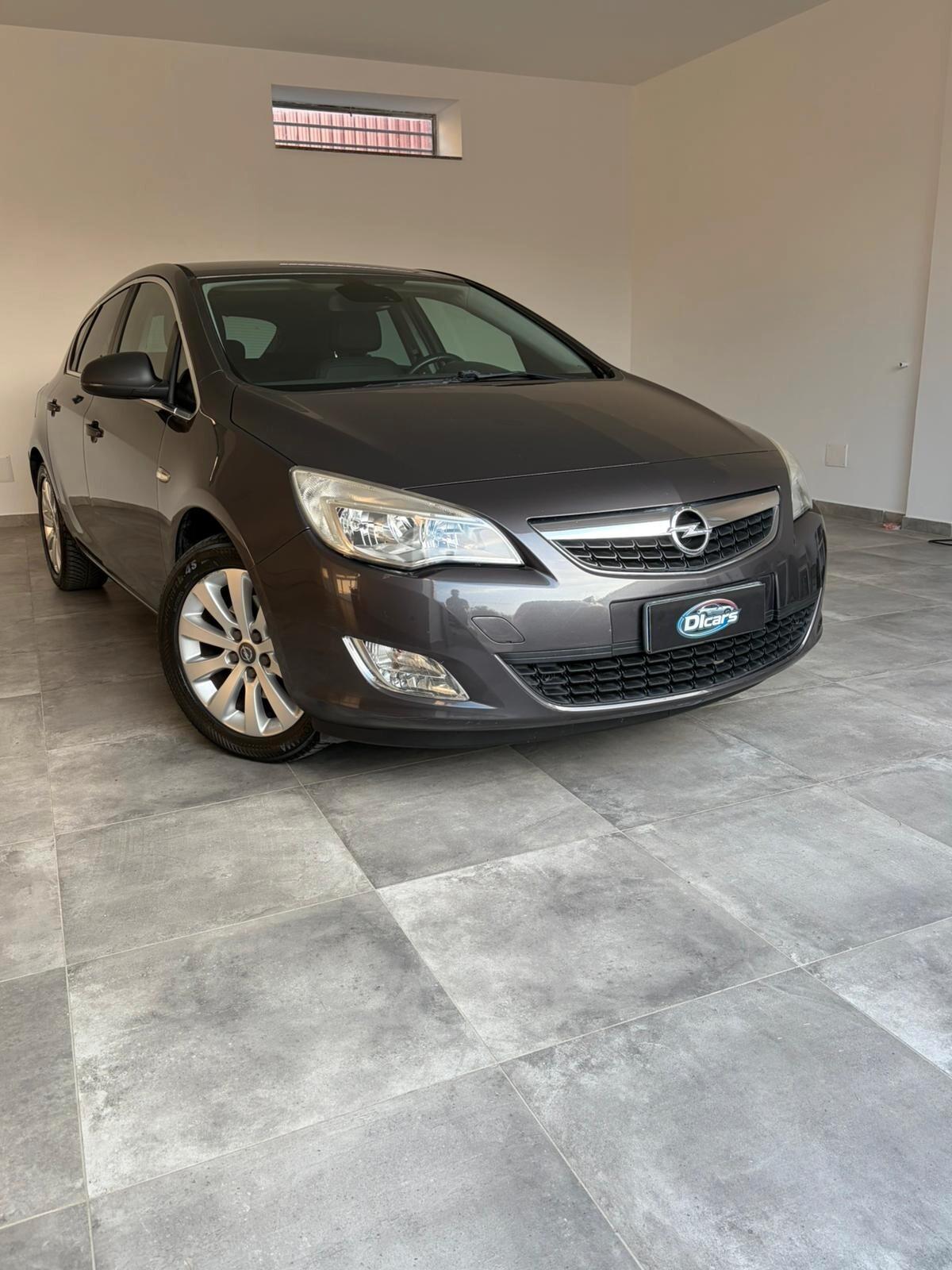 Opel Astra 1.7 CDTI 110CV Cosmo