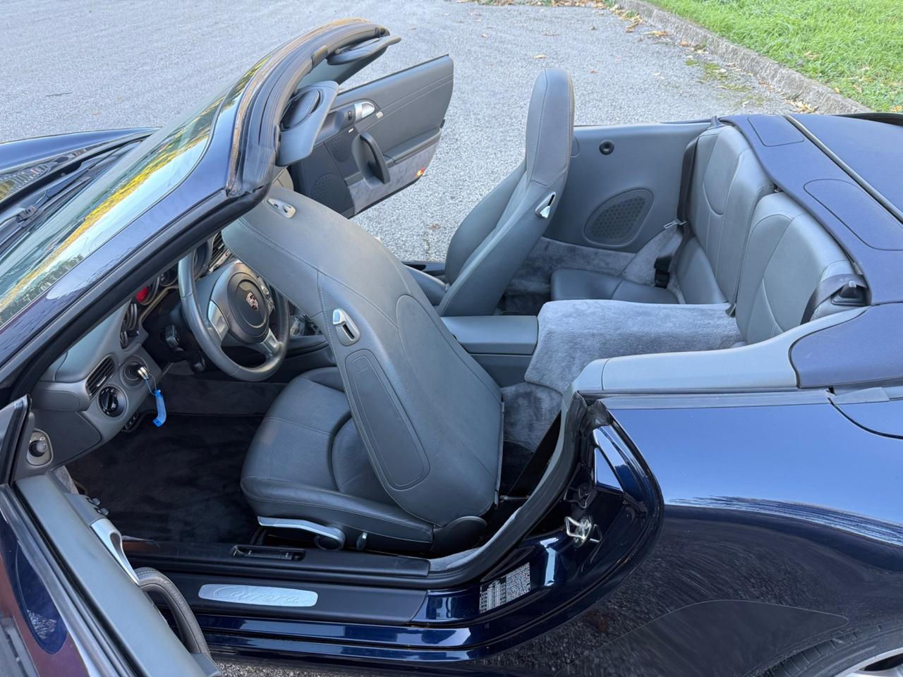 Porsche 911 Carrera Cabriolet
