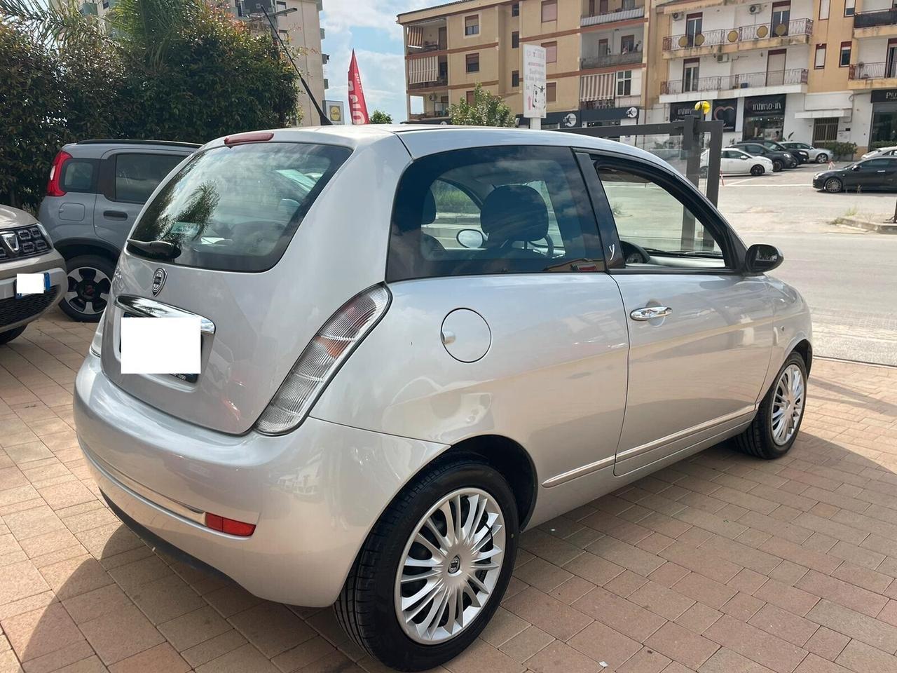 Lancia Ypsilon "Finanziabile Senza Busta Paga"