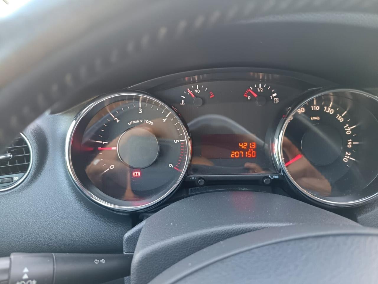 Peugeot 5008 1.6 HDi 112CV Business