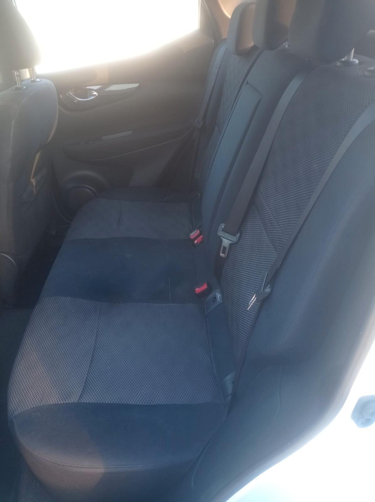 Nissan Qashqai 1.5 dCi Visia
