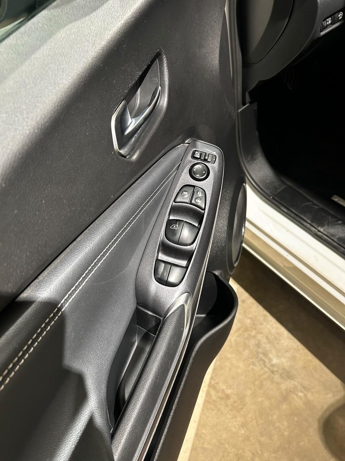 Nissan Juke 1.0 DIG-T 114 CV N-Connecta