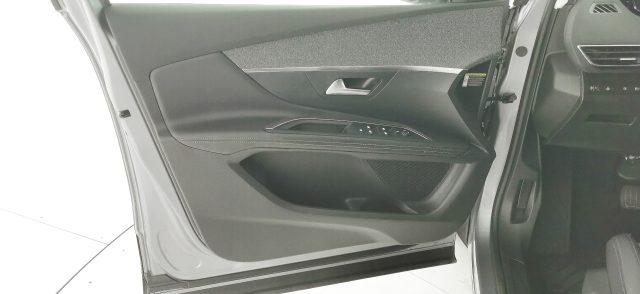 PEUGEOT 3008 Hybrid 225 e-EAT8 GT