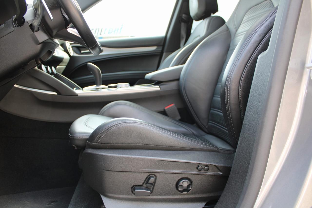 Alfa Romeo Stelvio 2.2 Turbodiesel 210 CV AT8 Q4 Veloce