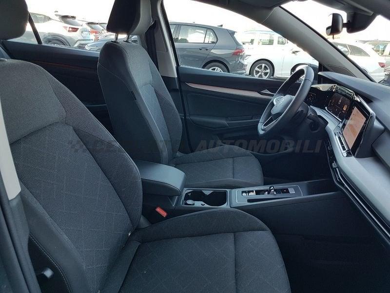 Volkswagen Golf VIII 2020 2.0 tdi Life 115cv dsg