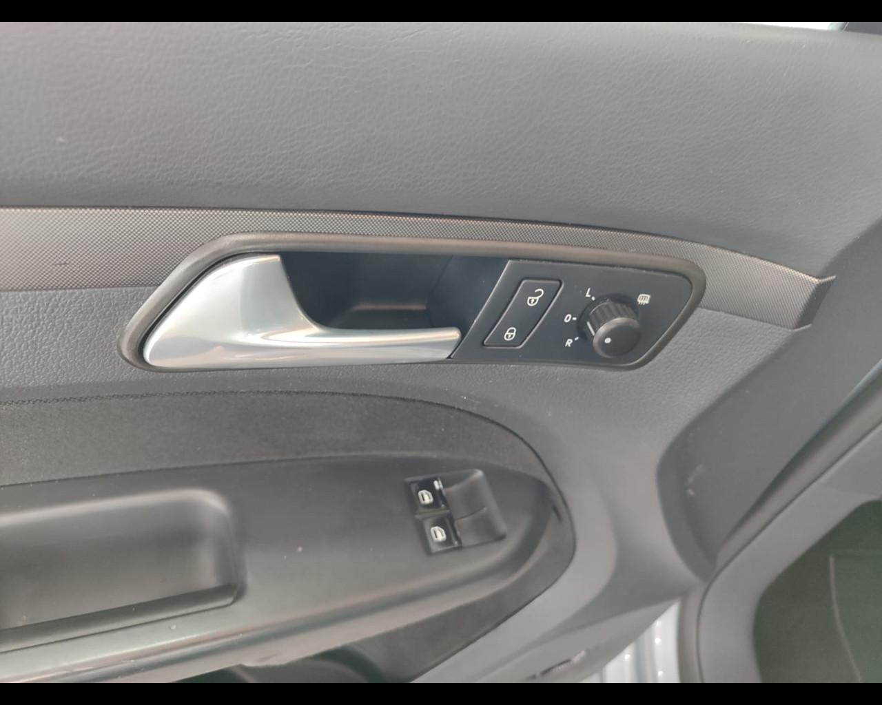 VOLKSWAGEN Touran 2.0 Trendline Ecofuel 7 Posti