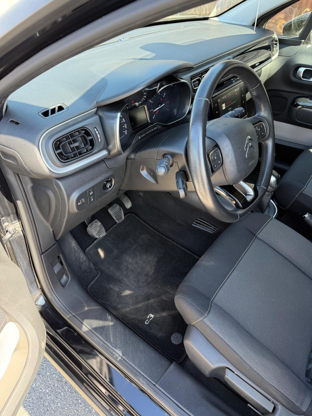 Citroen C3 PureTech 82 GPL Shine
