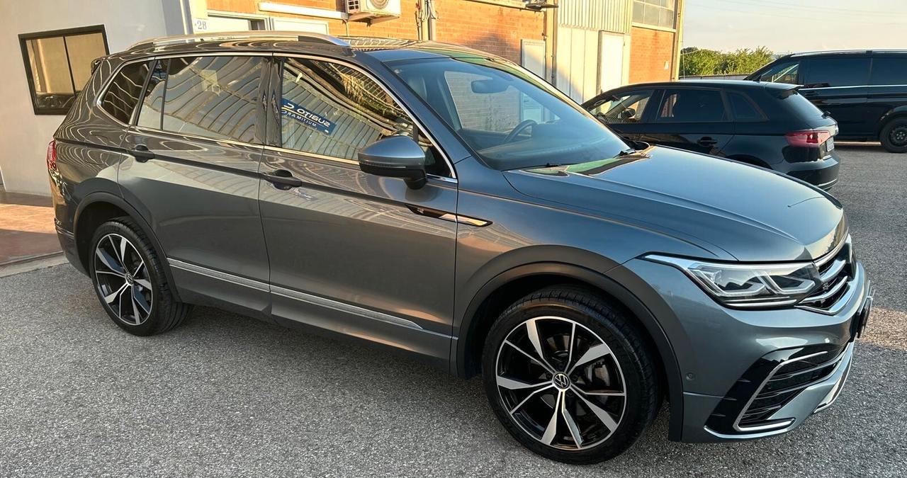 Volkswagen Tiguan Allspace Tiguan Allspace 2.0 TDI 200 CV SCR DSG 4MOTION R-Line 7 posti