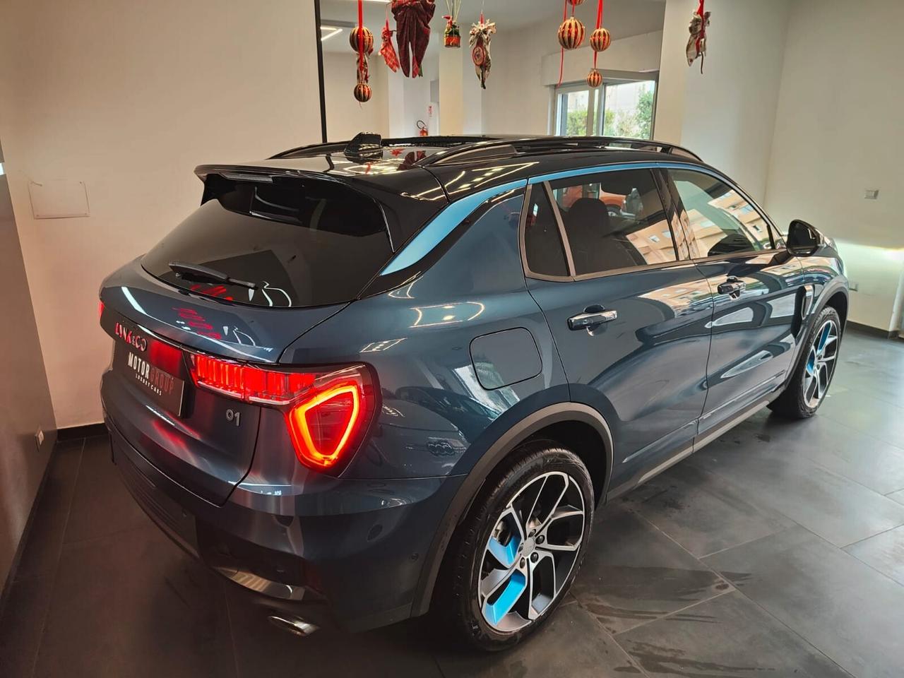 Lynk&co 01 PHEV Tetto Apribile