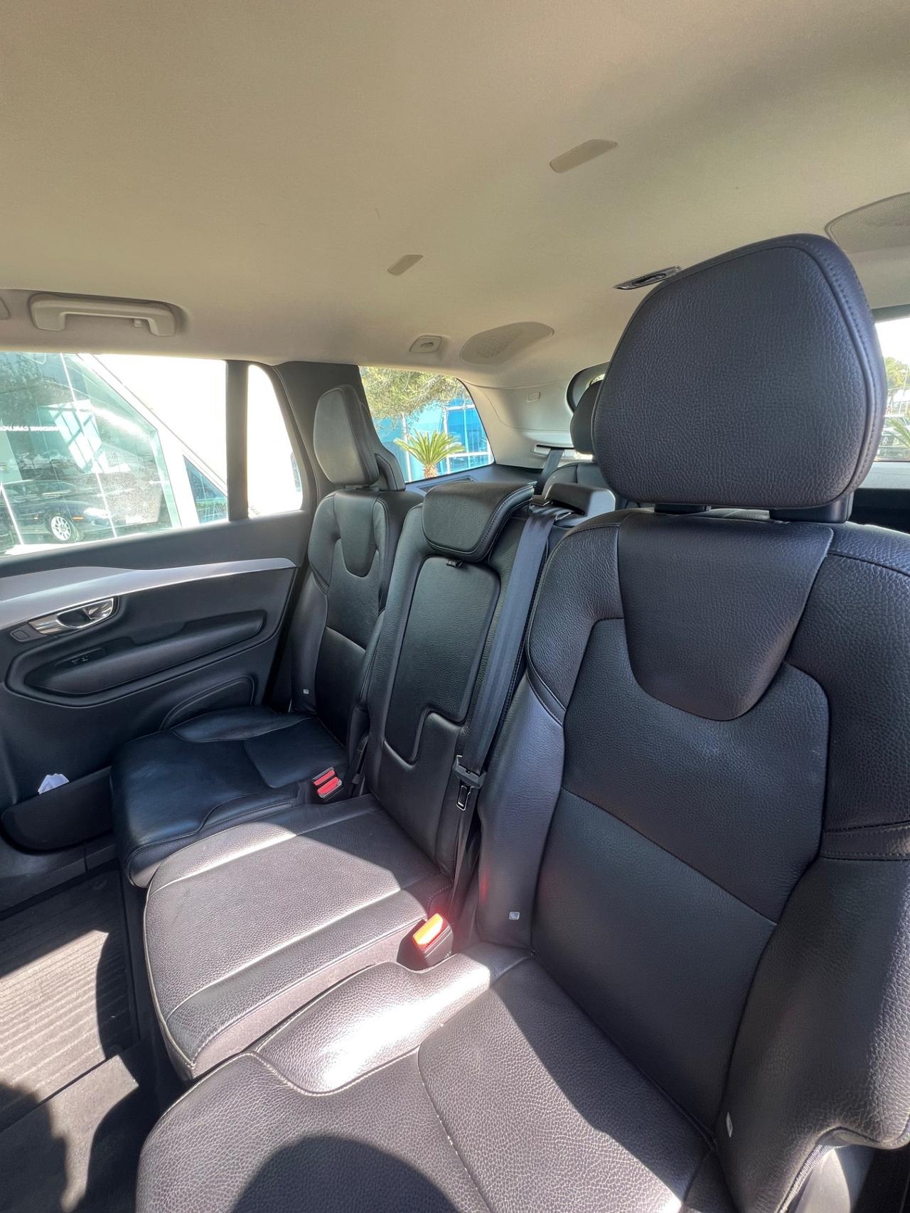 Volvo XC90 D5 AWD Geartronic 7 posti Momentum