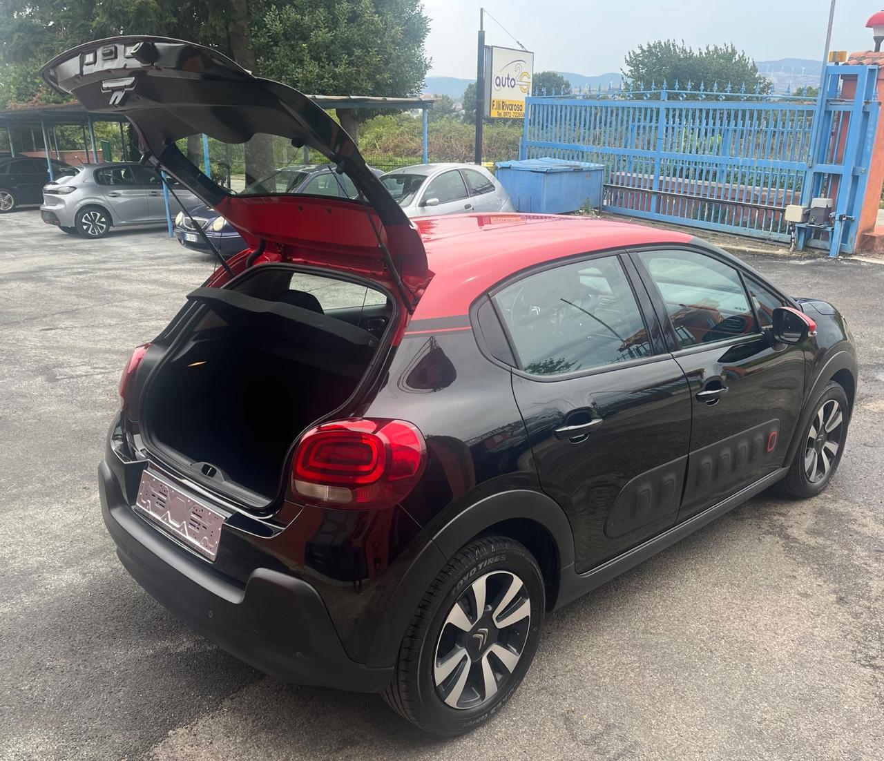 Citroen C3 PureTech 82 Shine- Km 77500-