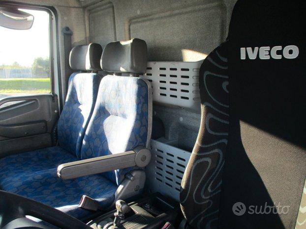 Iveco EUROCARGO 140/25 E5 FURGONE L 7.20M+PEDANA R