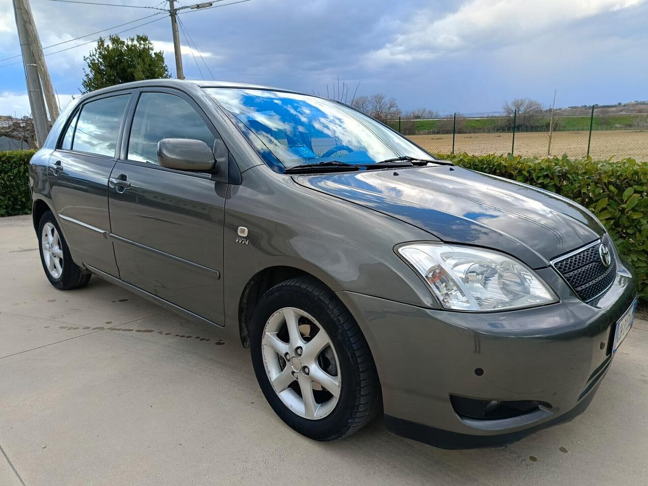 Toyota Corolla 1.6 16V 5 porte