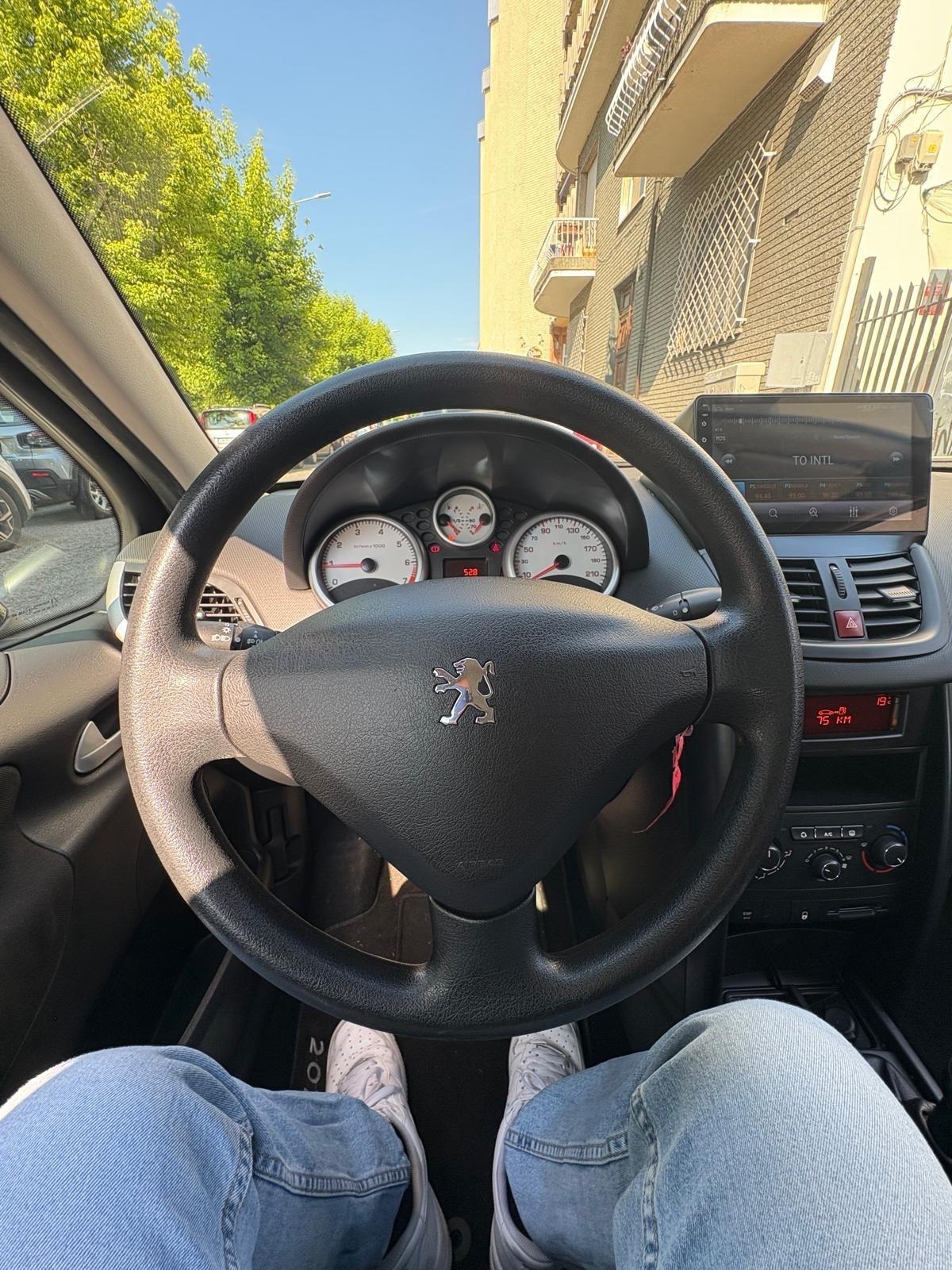 Peugeot 207 1.4 75 cv 5porte X Line