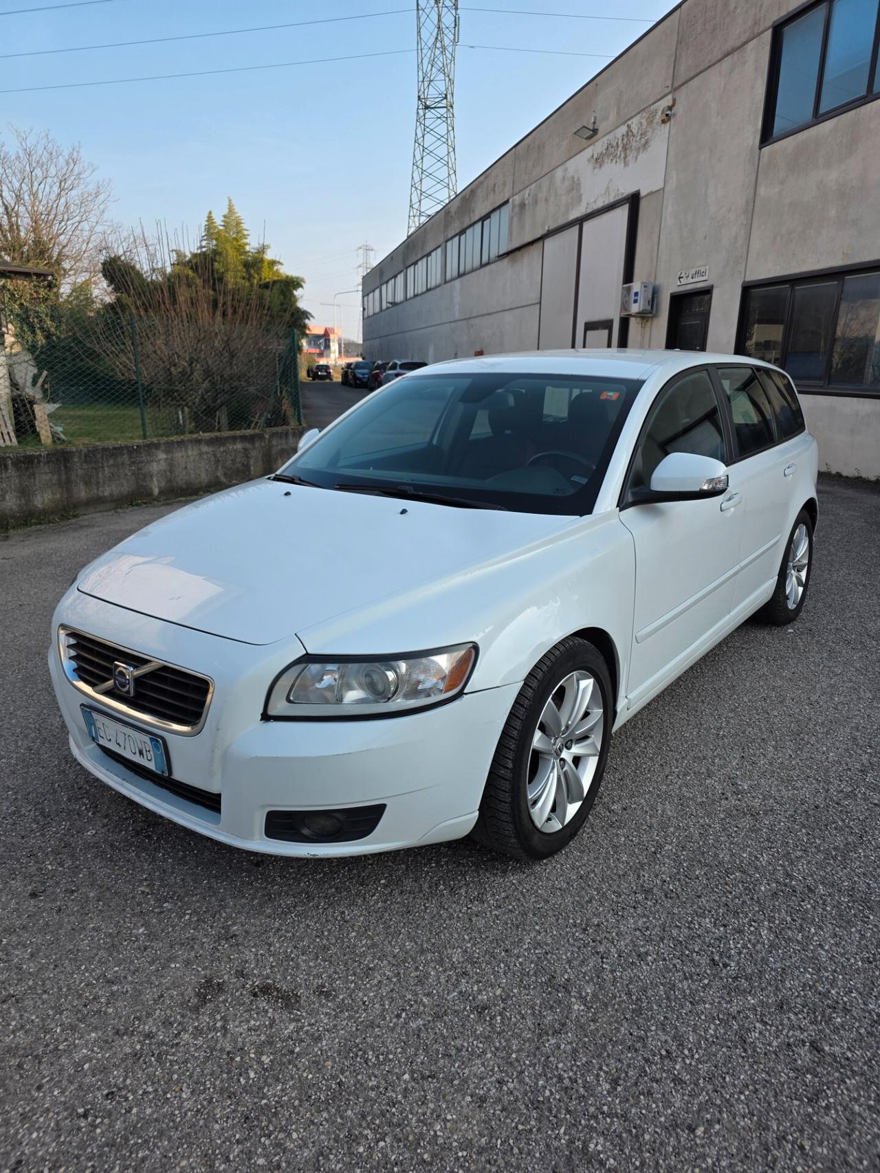Volvo V50 D4 Momentum