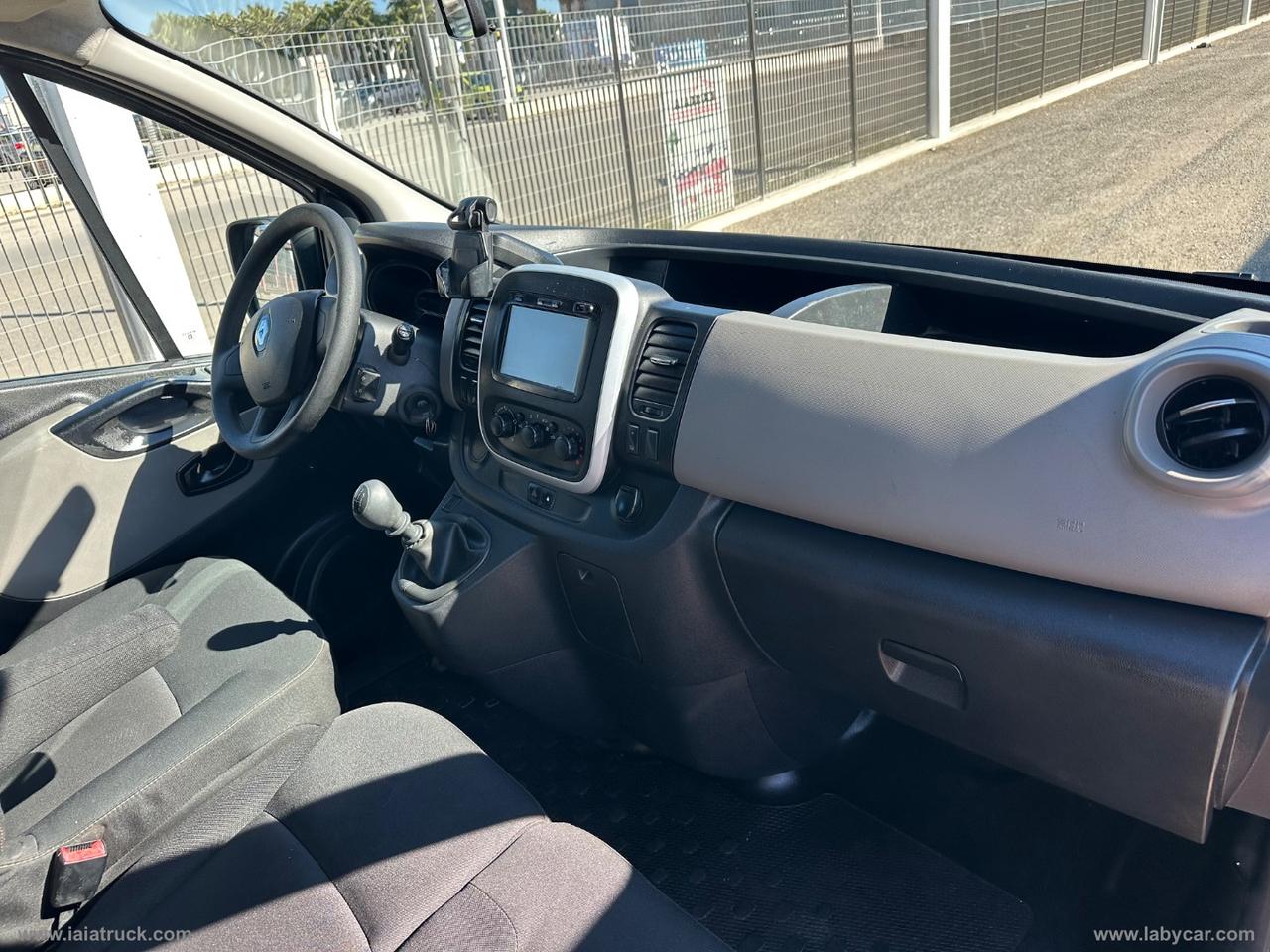 RENAULT Trafic 9 POSTI 1.6 dCi 125CV+GANCIOTRAINO