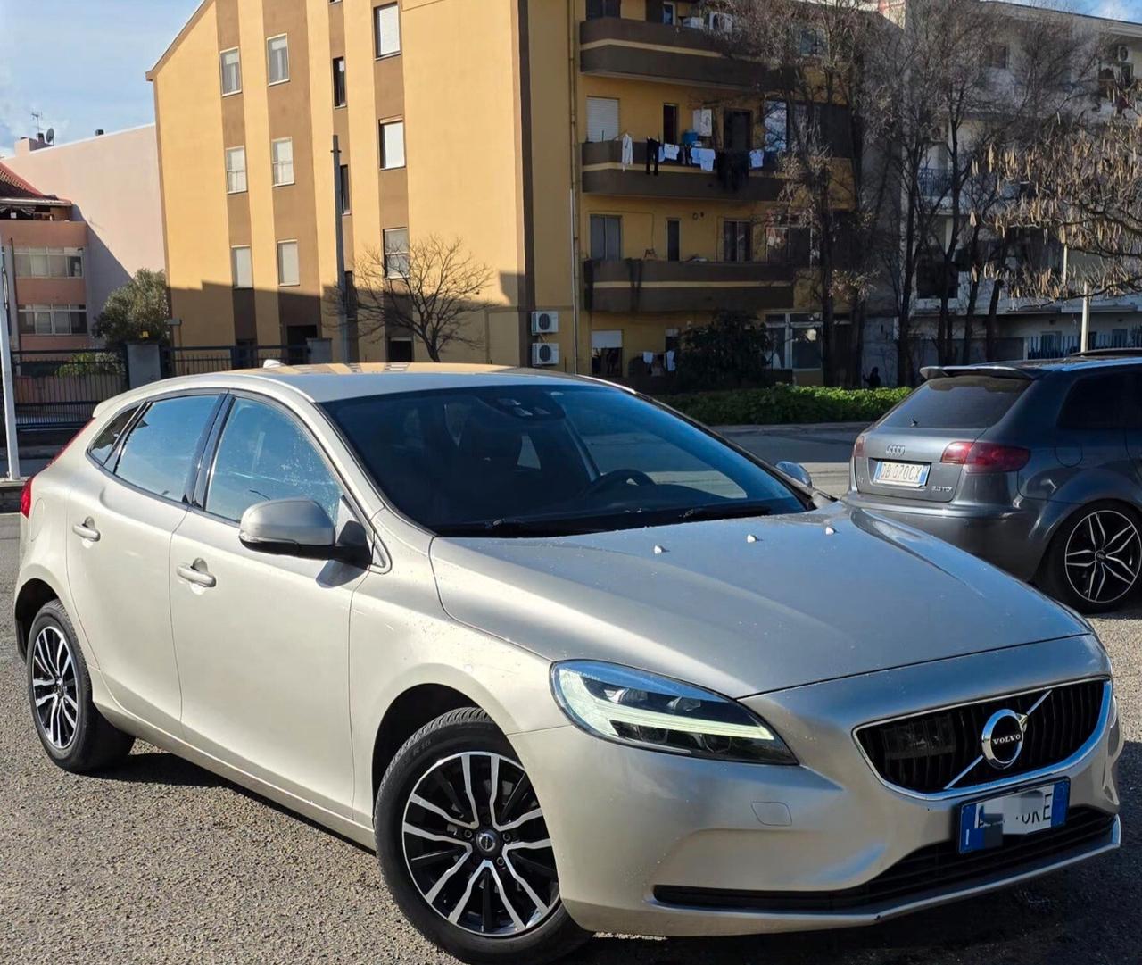 Volvo V40 D2 Business Plus