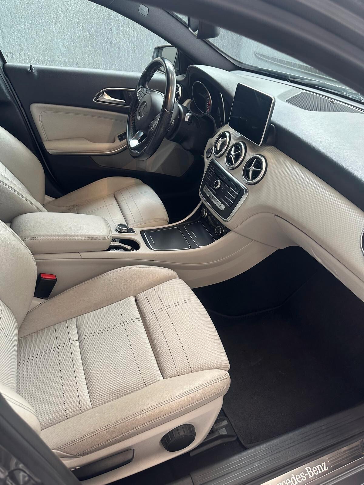 Mercedes-benz A 180 d Automatic Premium