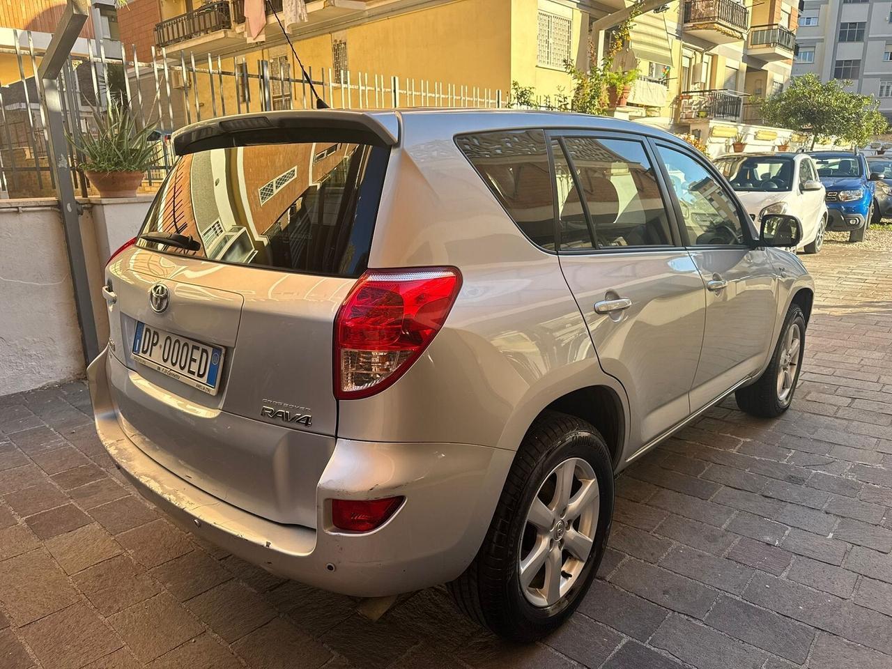 TOYOTA RAV4 Crossover 2.2 D-4D 136CV Sol