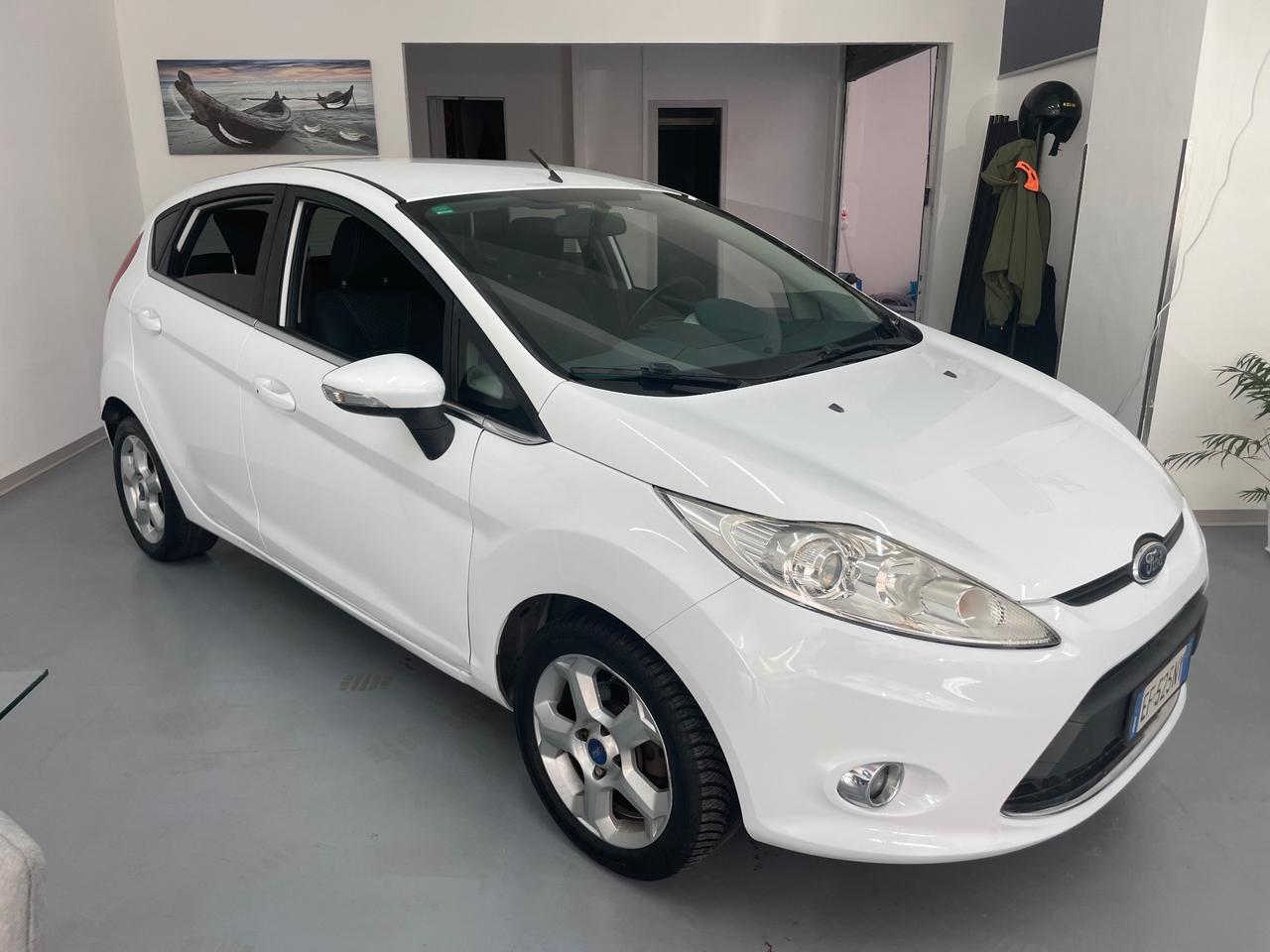 Ford Fiesta 1.4 5 porte Bz.- GPL Titanium
