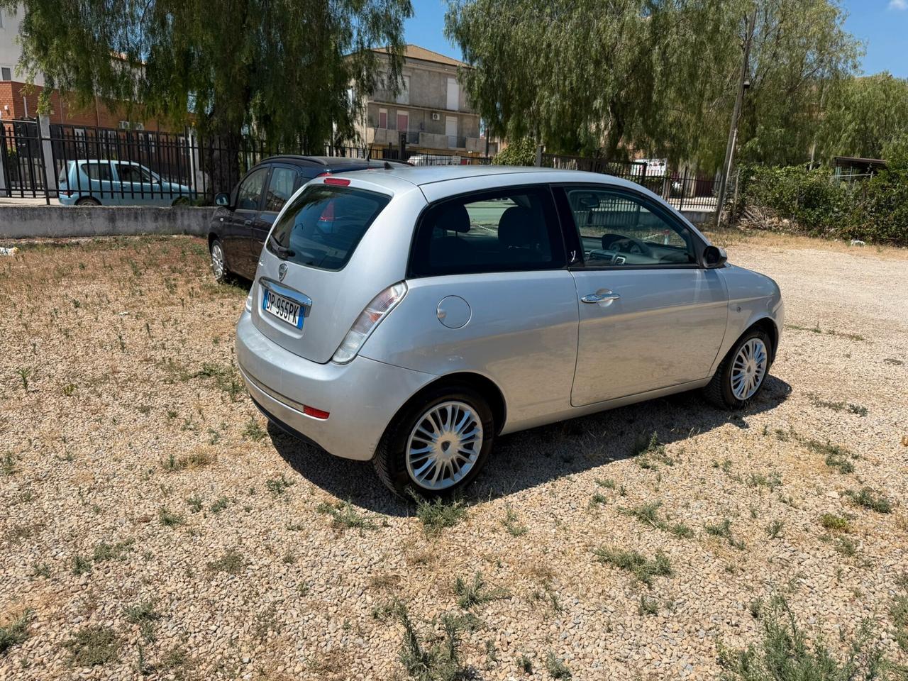 Lancia Ypsilon 1.2 Oro