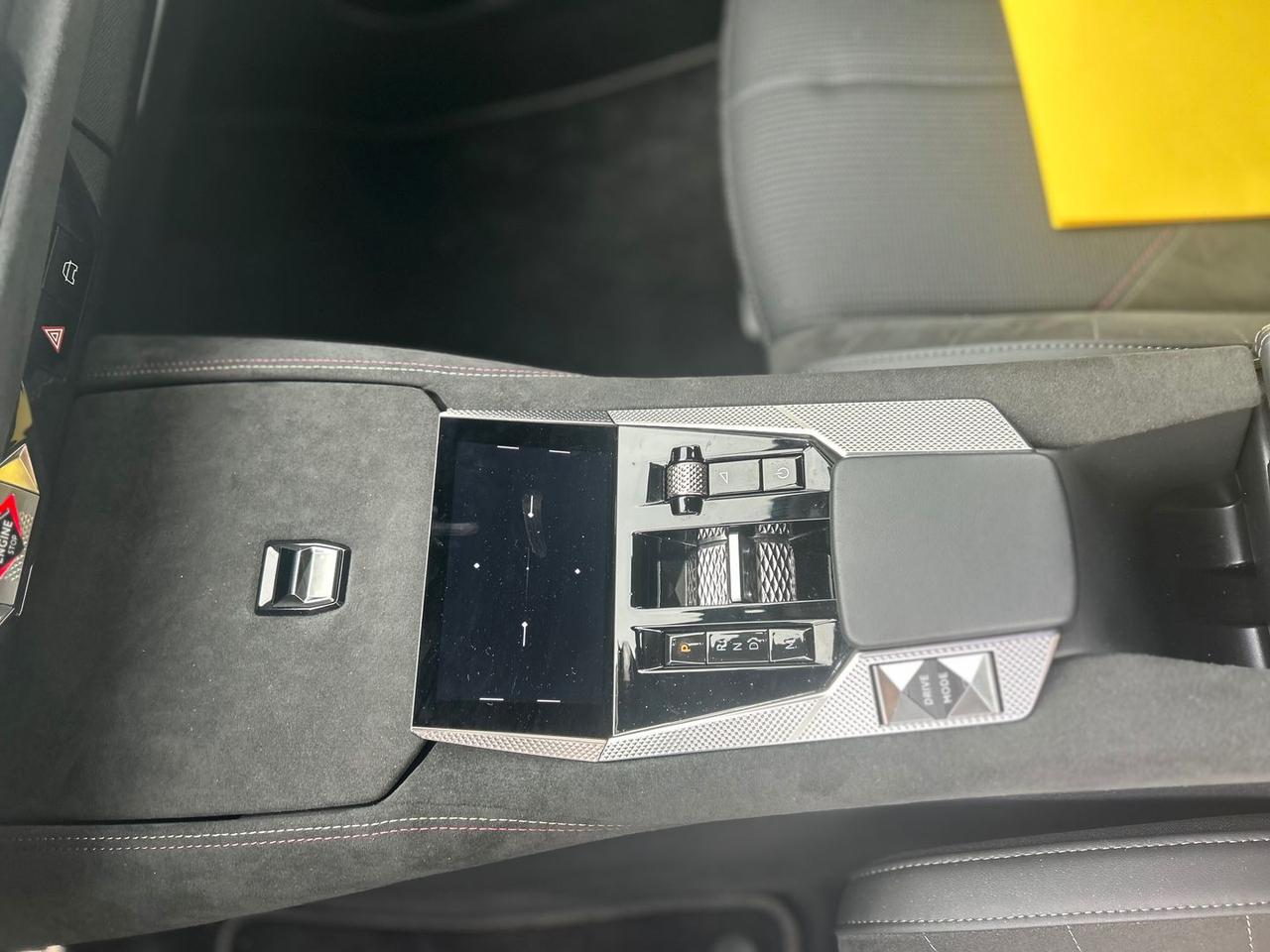 DS DS4 Performance Line+ 1.6 Puretech 180 #8260