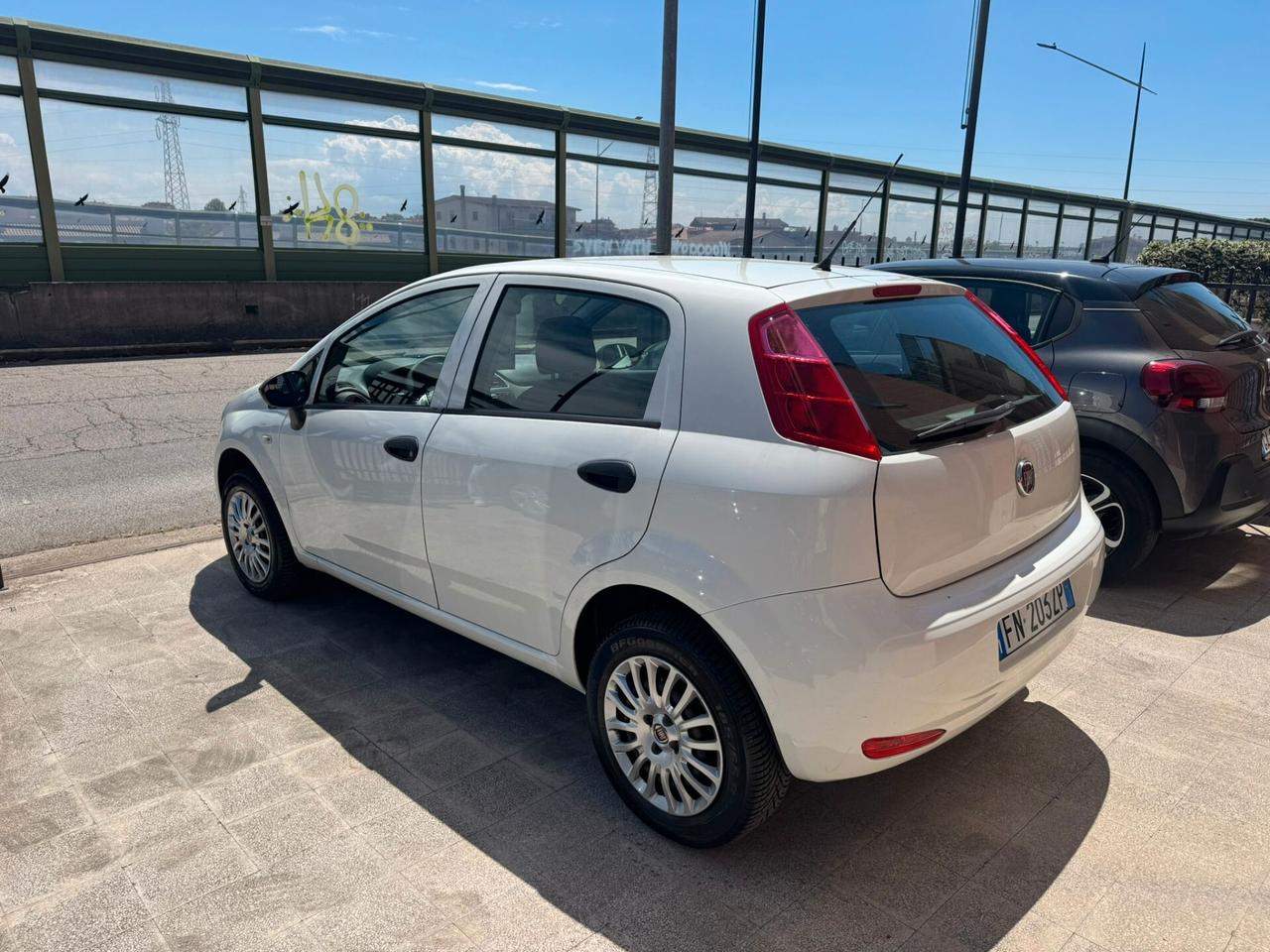Fiat Punto 1.4 8V 5 porte Natural Power Street METANO