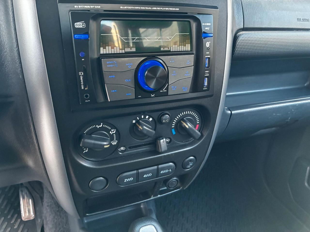 SUZUKI JIMNY 1.3i 16V 4WD JLX AUTOMATICO