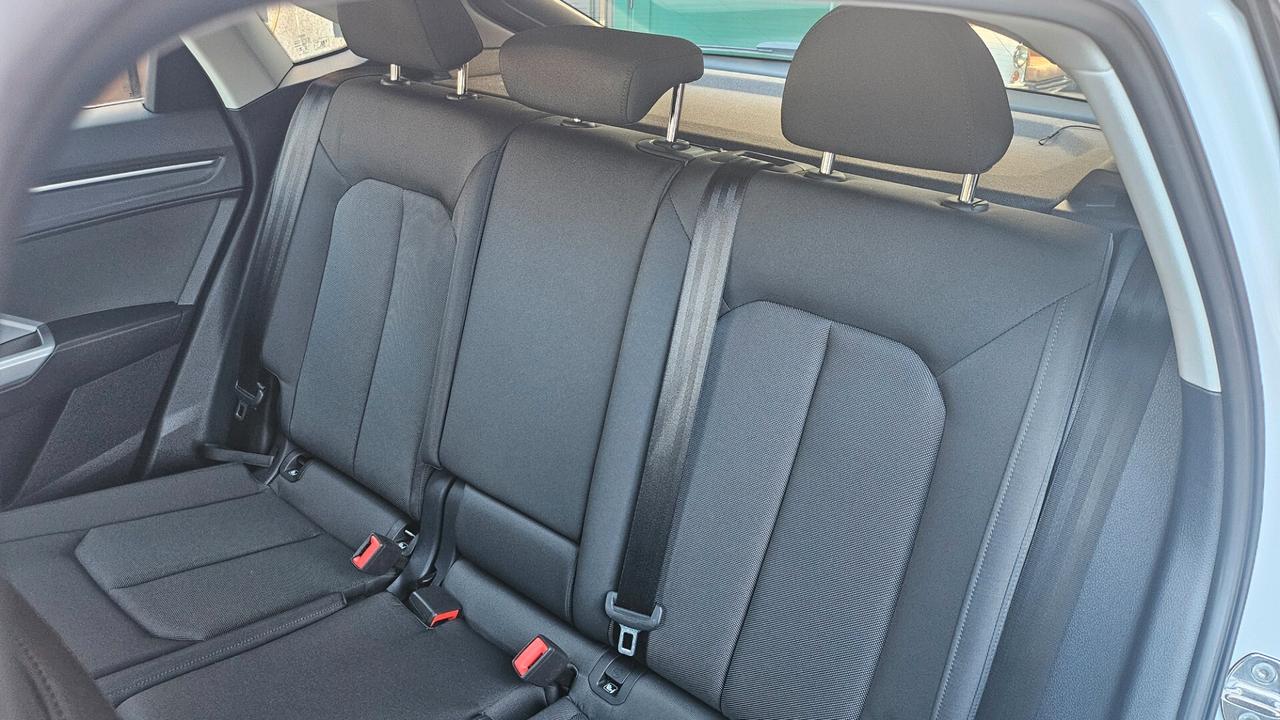 Audi Q3 SPB 45 TFSI e S tronic Business Plus