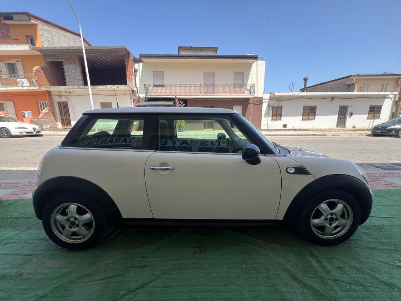 Mini Mini 1.4 16V One Chili