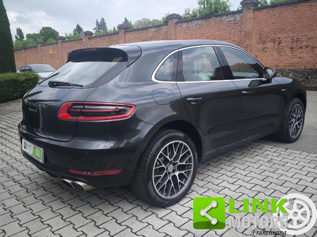 PORSCHE Macan S