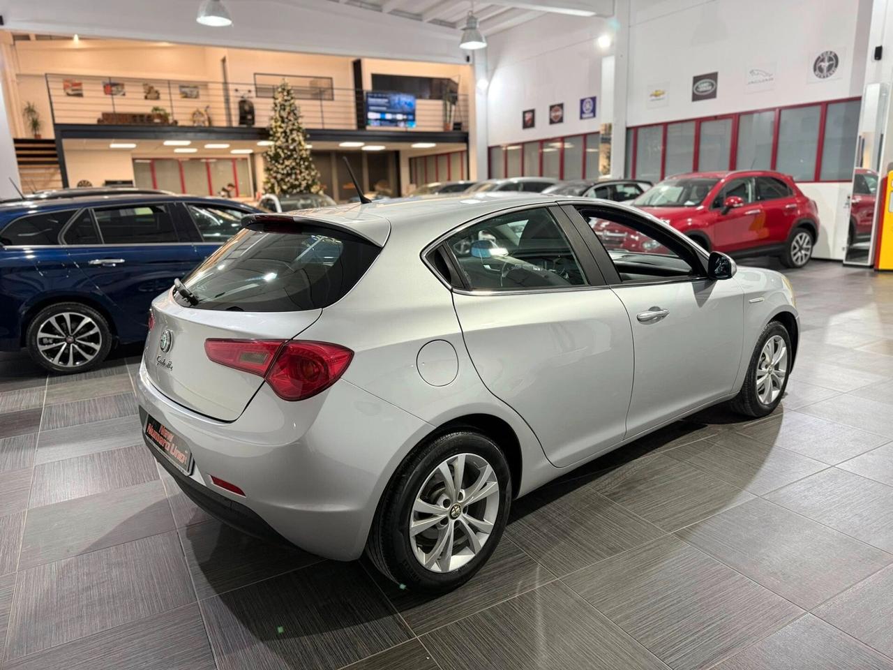 Alfa Romeo Giulietta 1.6 Mjt 105cv Distinctive 2011