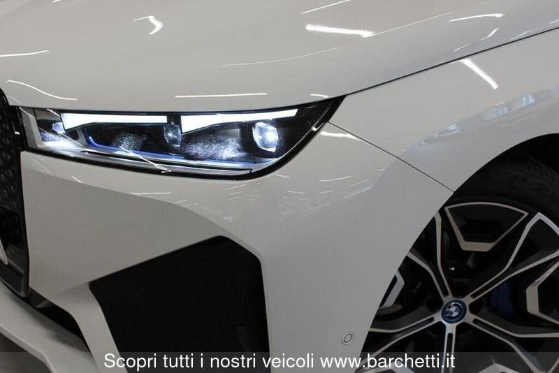 BMW iX xdrive50 pacchetto sportivo