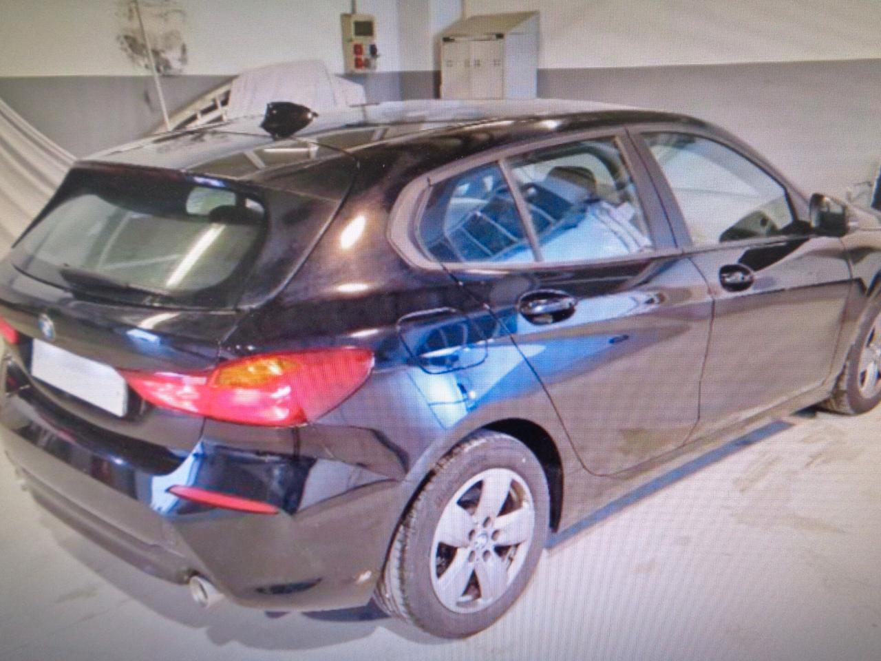Bmw 118 118d 5p. Business Advantage