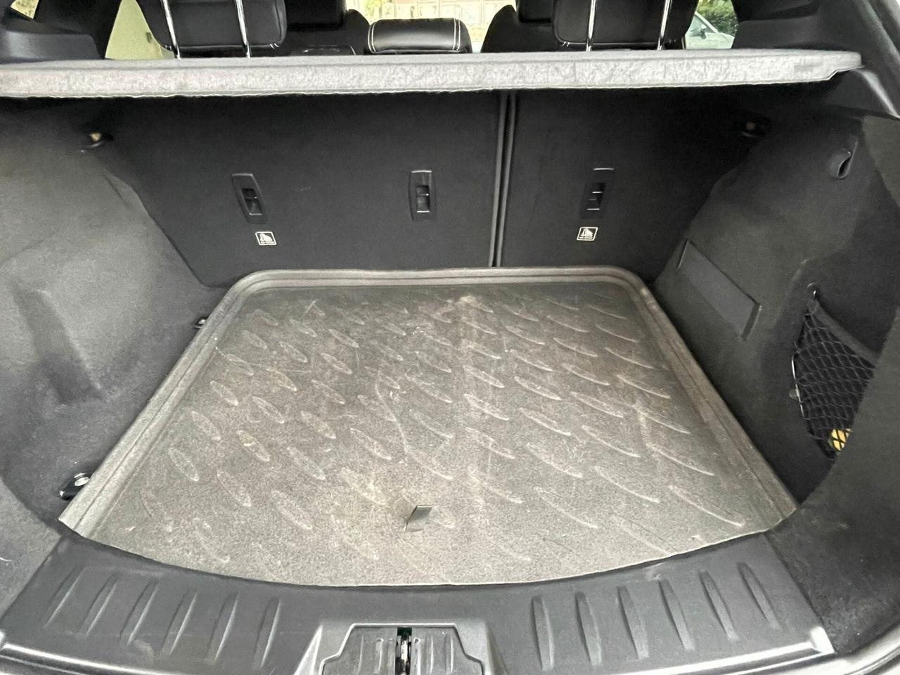 Jaguar E-Pace 2.0D 180 CV AWD R-Dynamic