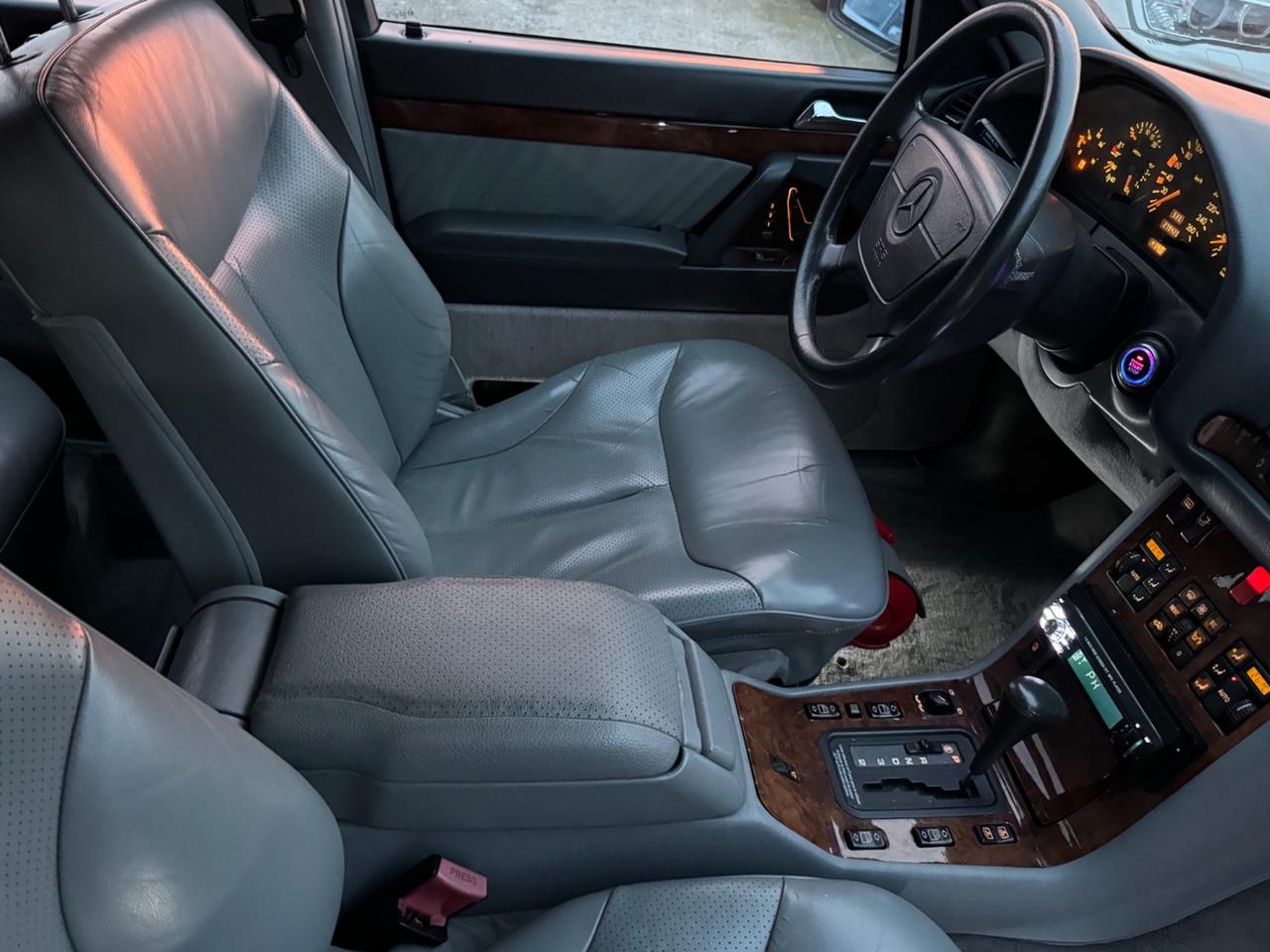 Mercedes-benz S 300 SE cat